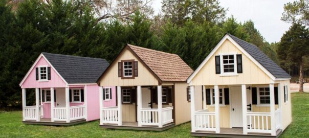 A Place to Play This Summer: Outdoor Playhouses with Backyard Escapes